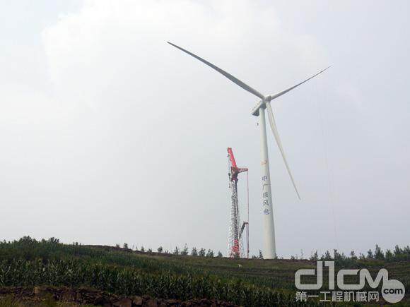 中广核城顶山风电场内矗立的风机