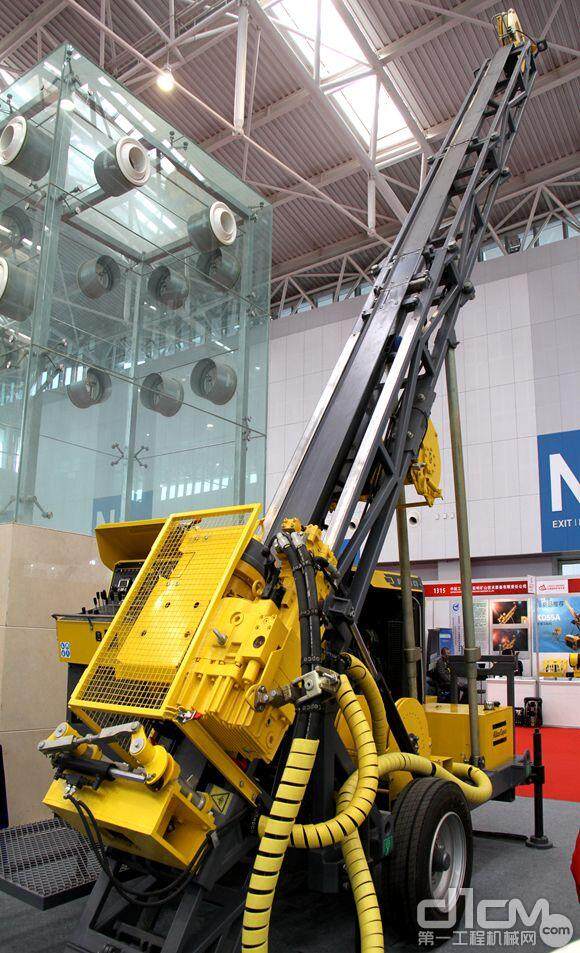 阿特拉斯·科普柯新型地表岩芯钻机亮相国际矿业大会