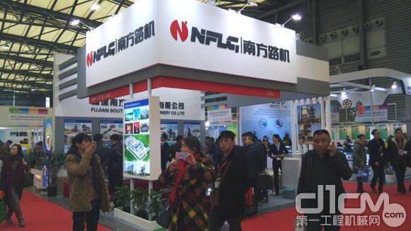 南方路机亮相第十届上海国际干混砂浆技术展