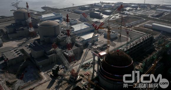 中联重科履带起重机成功吊装全球最重核电穹顶