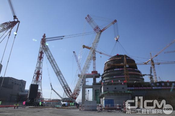 中联重科履带起重机成功吊装全球最重核电穹顶