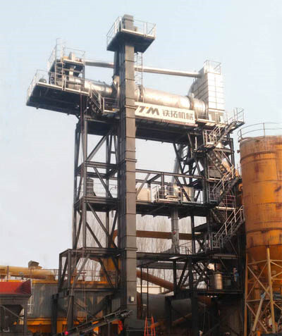 铁拓机械沥青再生设备在北京顺义顺利封顶