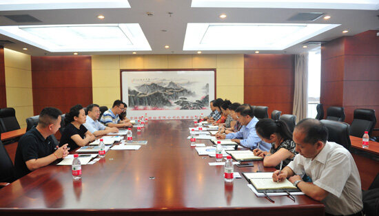 中国对外承包商会与中国设备监理协会进行工作会谈