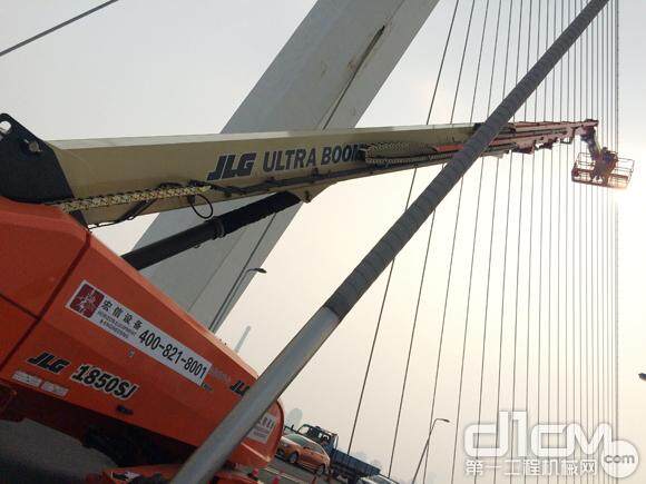 JLG(捷尔杰)肩负抢修南浦大桥“名牌”重任