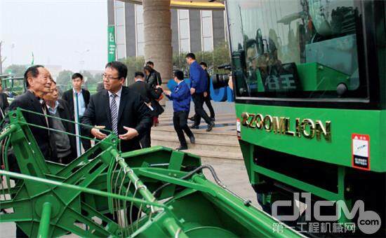 中联重科迅速切入农业机械市场，目标是成为中国第一、全球前五的农机制造商