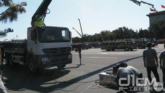 中联重科33米泵车在大阅兵拍摄现场