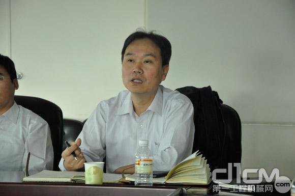 中国工程机械工业协会副秘书长王金鑫先生