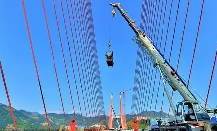 中国道路桥梁建设