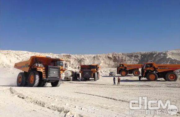 北非突尼斯实现17台矿车批量销售