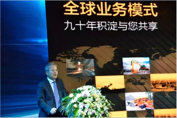 卡特彼勒全球副总裁、中国区董事长陈其华亲临现场，针对本次年会的主题，分享了卡特彼勒对可持续发展的理解与过去的经验。