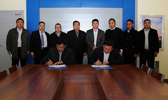 山重建机与山东凯迪签署2016《经销商战略合作协议》