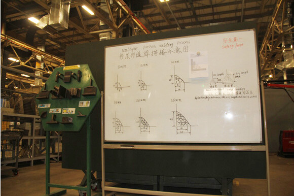 约翰迪尔工程机械中国工厂（天津）内的焊接培训室（一角）