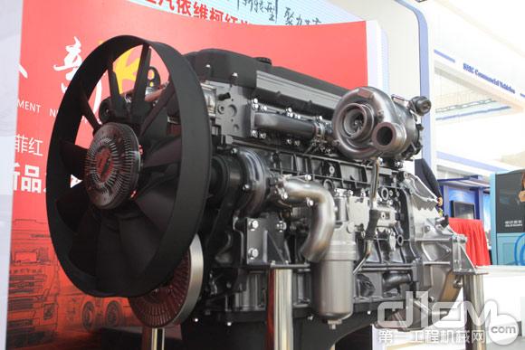 上汽红岩)搭载cursor11升发动机的全新杰狮牵引车将亮相北京国际车展