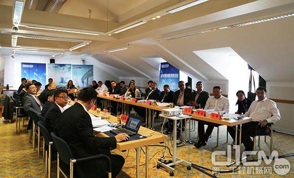 徐工海外市场战略顾问委员会第四次会议在慕尼黑成功召开