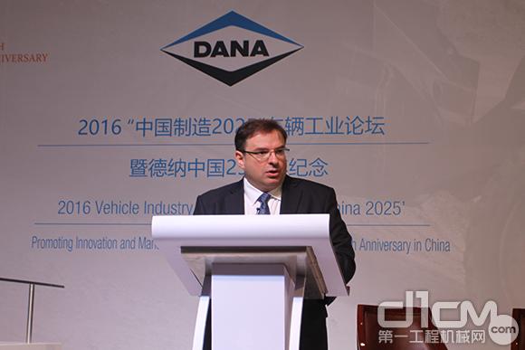 德纳中国总裁Antonio Valencia先生介绍了德纳全球、德纳中国概览，以及无锡园区发展简述