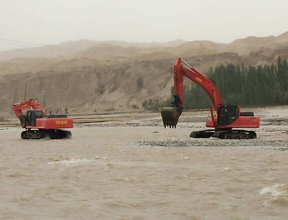 厦工参与新疆叶城滑坡泥石流救援（二）