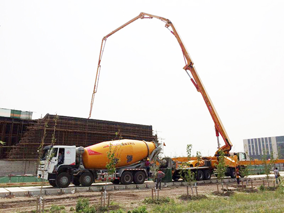 徐工施维英S9技术平台泵车在吉林长春施工