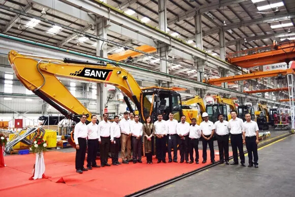 三一印度本年度的第1000台和1001台设备在普纳产业园顺利下线