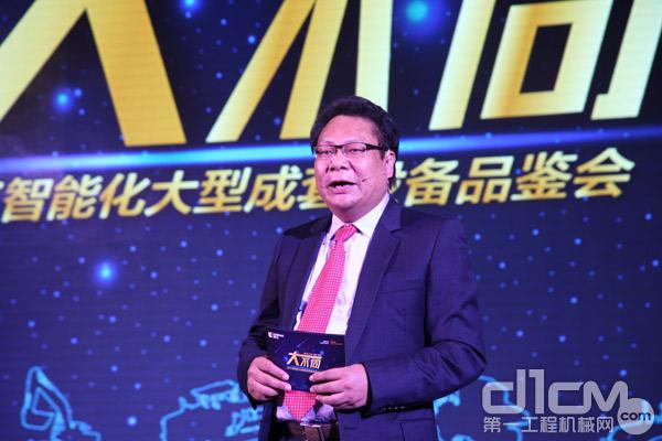 广西柳工机械股份有限公司总裁俞传芬讲述“大不同”