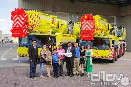 利勃海尔两台新型LTM 1300-6.2移动式起重机获得中国台湾地区Chi Deh客户的信任