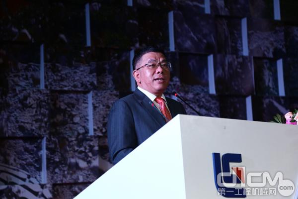 广西柳工集团有限公司董事长曾光安致辞并解读柳工2020战略