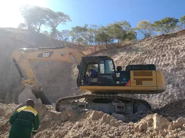 Cat®设备建设赞比亚国内最大的水电项目——下凯富峡水电项目