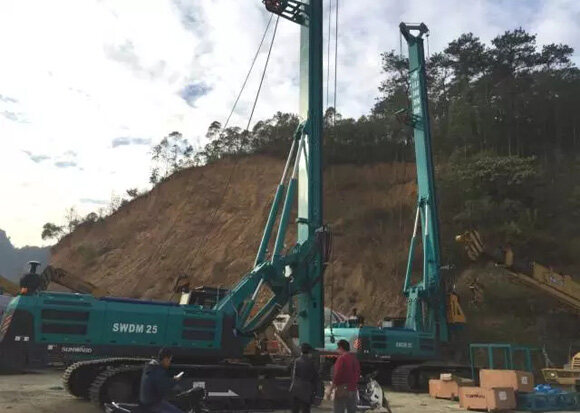 山河智能SWDM25旋挖钻机在越南施工