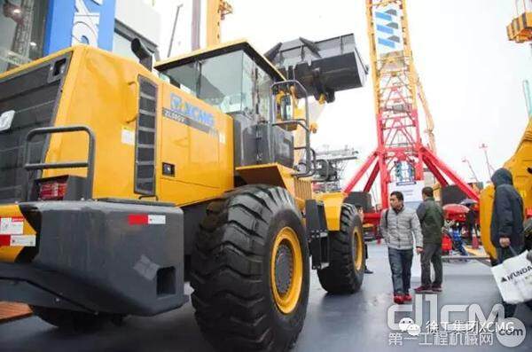 在bauma China2016上海宝马展，徐工ZL50GV惊艳亮相