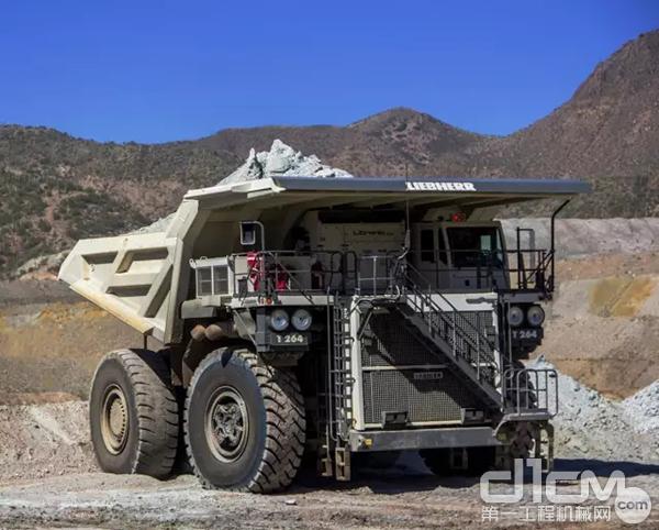 利勃海尔T264型矿用自卸卡车