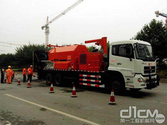 英达“修路王”为厦门公路及市政道路保驾护航