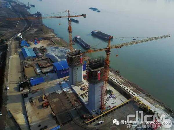 波坦塔机助力杨泗港长江大桥工程建设