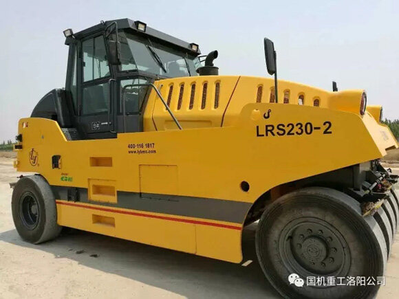 国机重工洛阳LRS230-2轮胎压路机