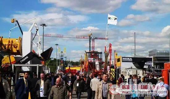 第18届俄罗斯国际建筑机械及工程机械展（CTT2017）在首都莫斯科克洛库斯（CROCUS）国际展览中心开幕