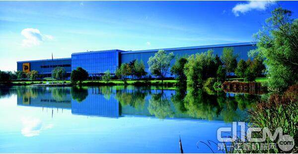 Loadall伸缩臂叉装车生产工厂，位于英国斯塔福德郡罗彻斯特的JCB总部。