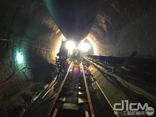 国产首台最小直径岩石隧道掘进机创掘进新纪录