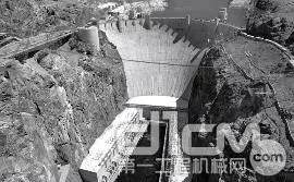 1936年，建造世界闻名的水利工程——胡佛水坝