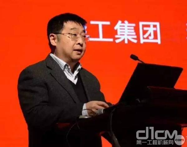 徐工集团总经理、党委副书记杨东升出席本次大会，并致辞。