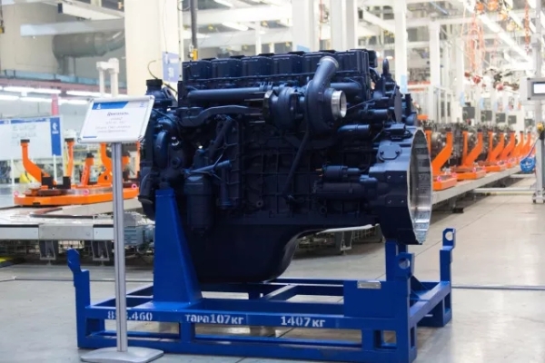 利勃海尔和KAMAZ完成了新型发动机的研发