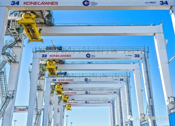 环球集装箱码头为其在不列颠哥伦比亚的码头另外订购10台科尼RTG