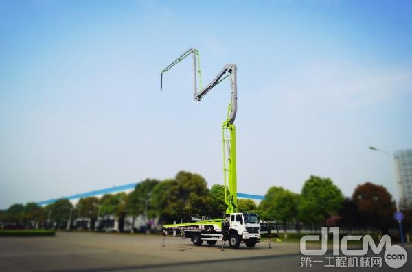 中联重科37米高精高效泵车