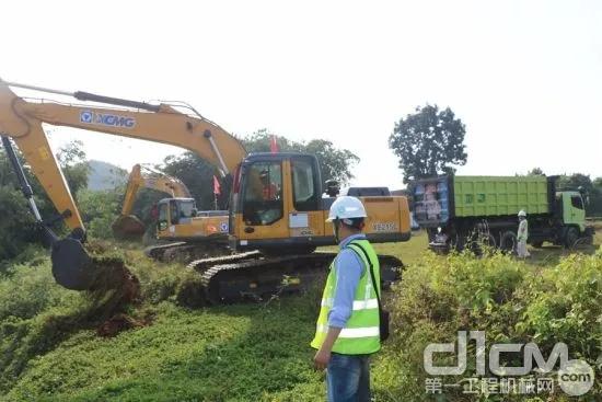 徐工挖掘机印尼雅万高铁项目施工作业