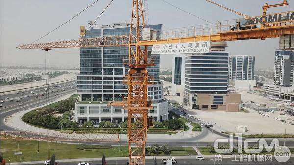 由中铁十八局集团迪拜工程公司承建的项目工地