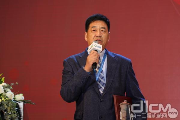 小松（中国）投资有限公司信息技术应用本部 本部长张洪 发表获奖感言