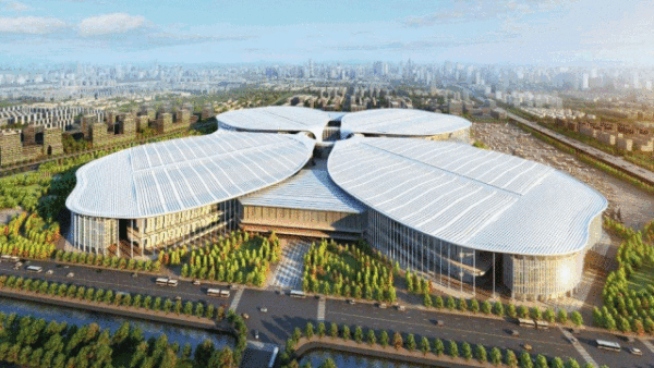 首届中国国际进口博览会在上海隆重开幕