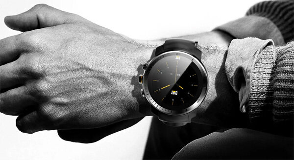 卡特彼勒发布智能手表