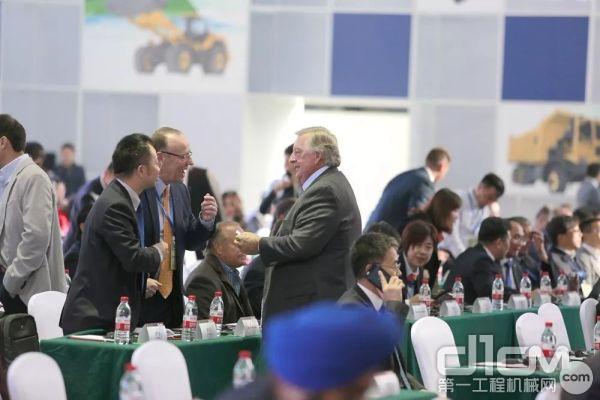 11月27日，广西柳工机械股份有限公司在柳州召开了2018年全球经销商年会