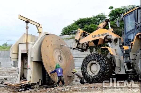 柳工已是中国在柬埔寨规模最大、历史最久、知名度最高的工程机械品牌。