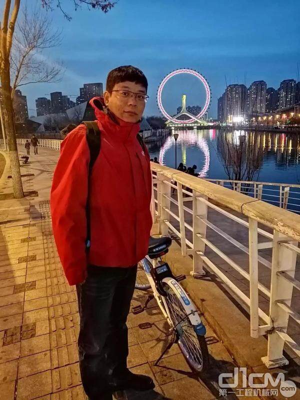 辽宁灜湖机电设备有限公司的服务工程师肖毅