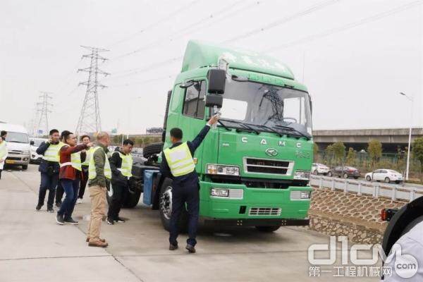 实地参观、试乘试驾