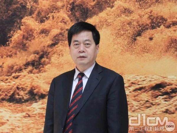 华菱星马汽车（集团）股份有限公司董事长刘汉如